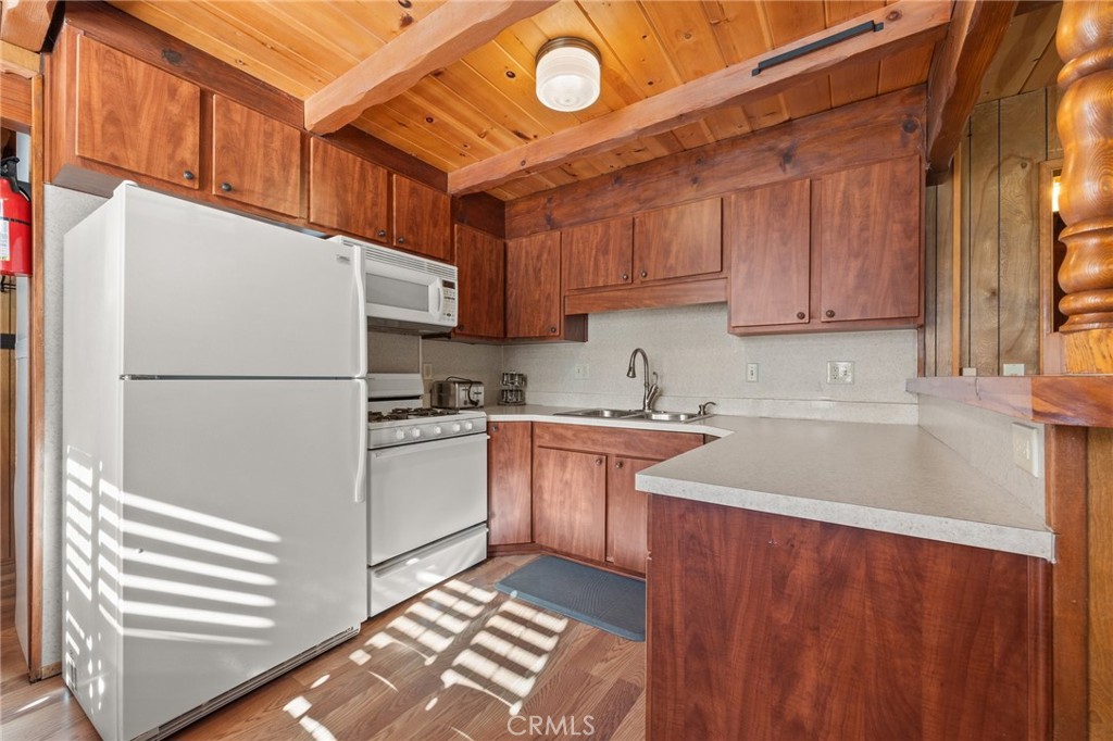 130 Maple Lane Property Photo 12