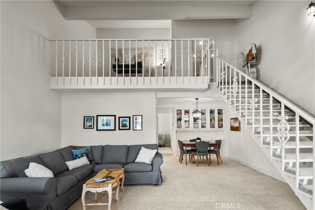 2351 Via Mariposa W A Property Photo 12