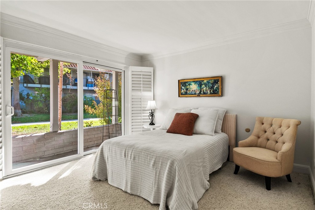 2351 Via Mariposa W A Property Photo 20