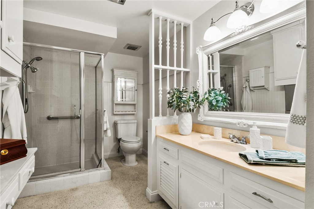 2351 Via Mariposa W A Property Photo 22