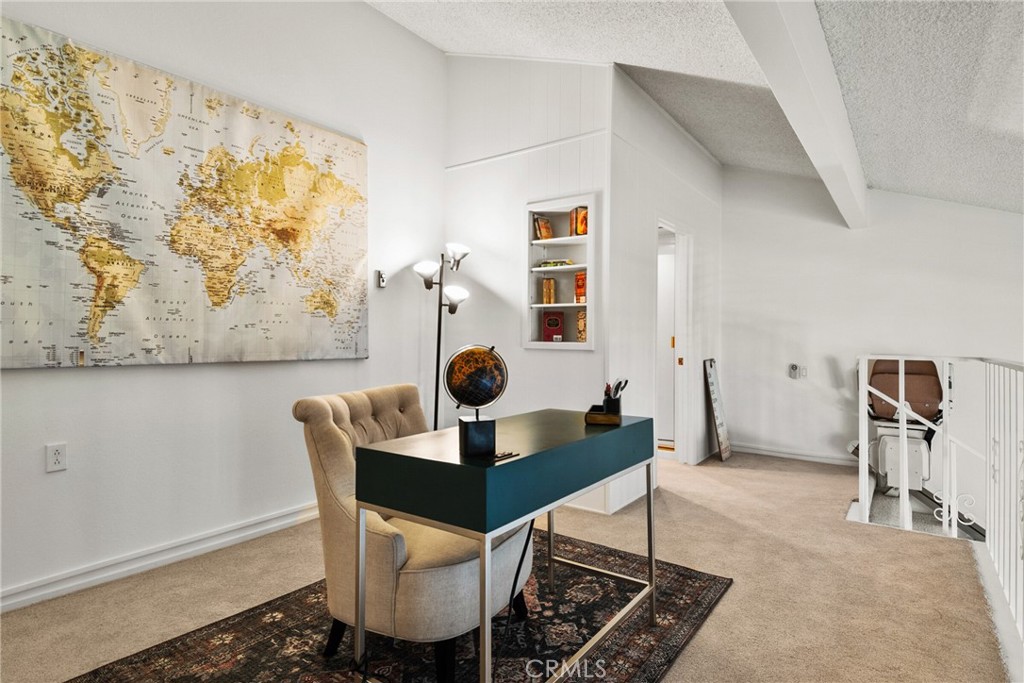 2351 Via Mariposa W A Property Photo 26