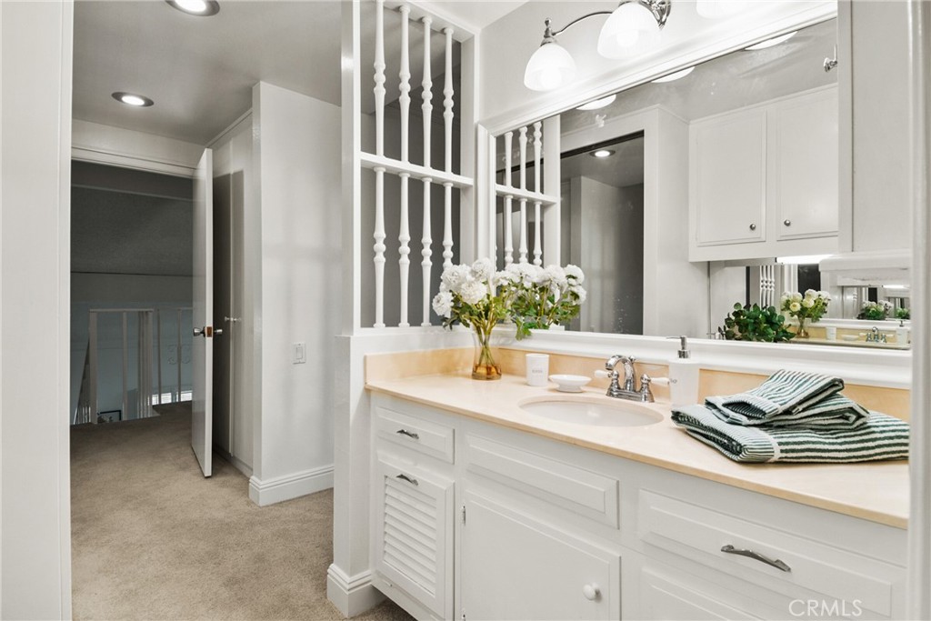 2351 Via Mariposa W A Property Photo 32