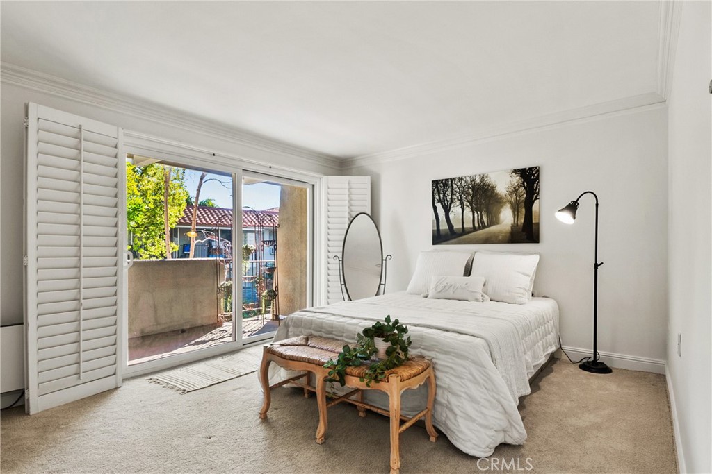 2351 Via Mariposa W A Property Photo 35