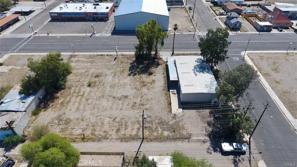 1150 W Broadway Street Property Photo 2
