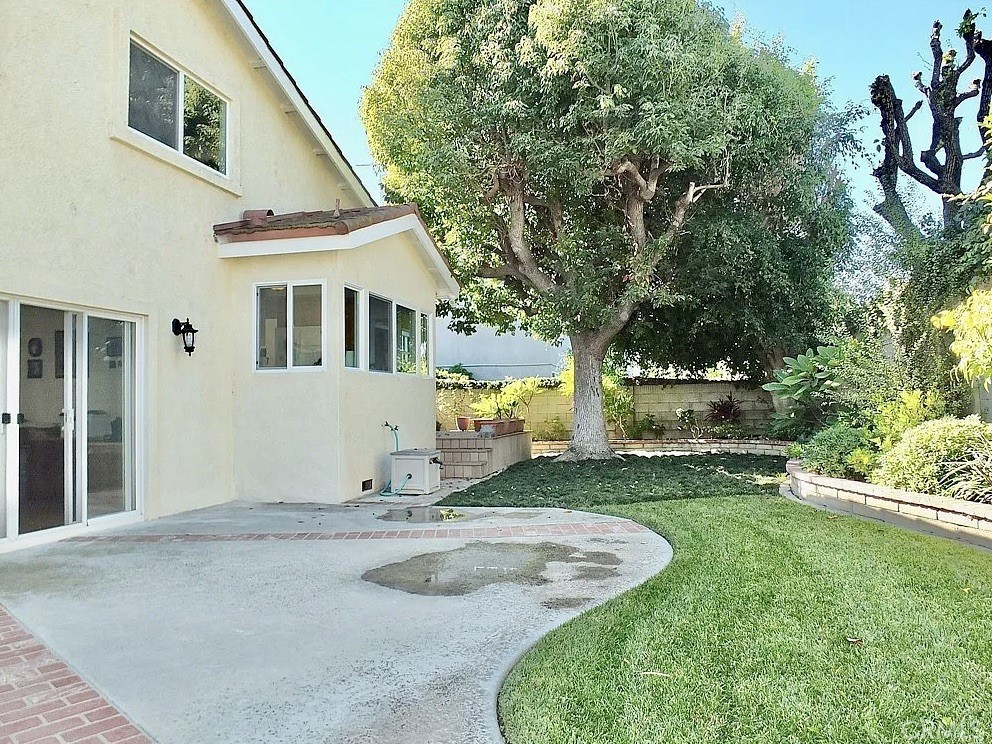 3861 Fenley Drive Property Photo 18