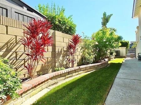 3861 Fenley Drive Property Photo 29