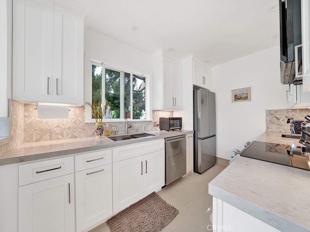 1594 Via Capri 1 Property Photo 6