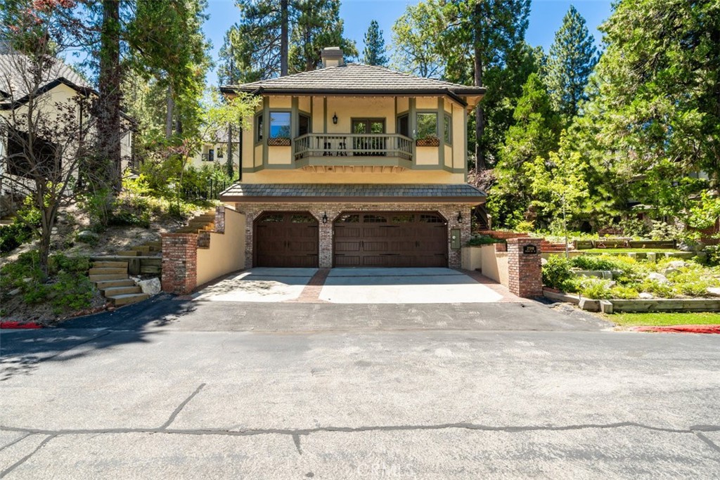 27598 Meadow Bay Drive Property Photo 2
