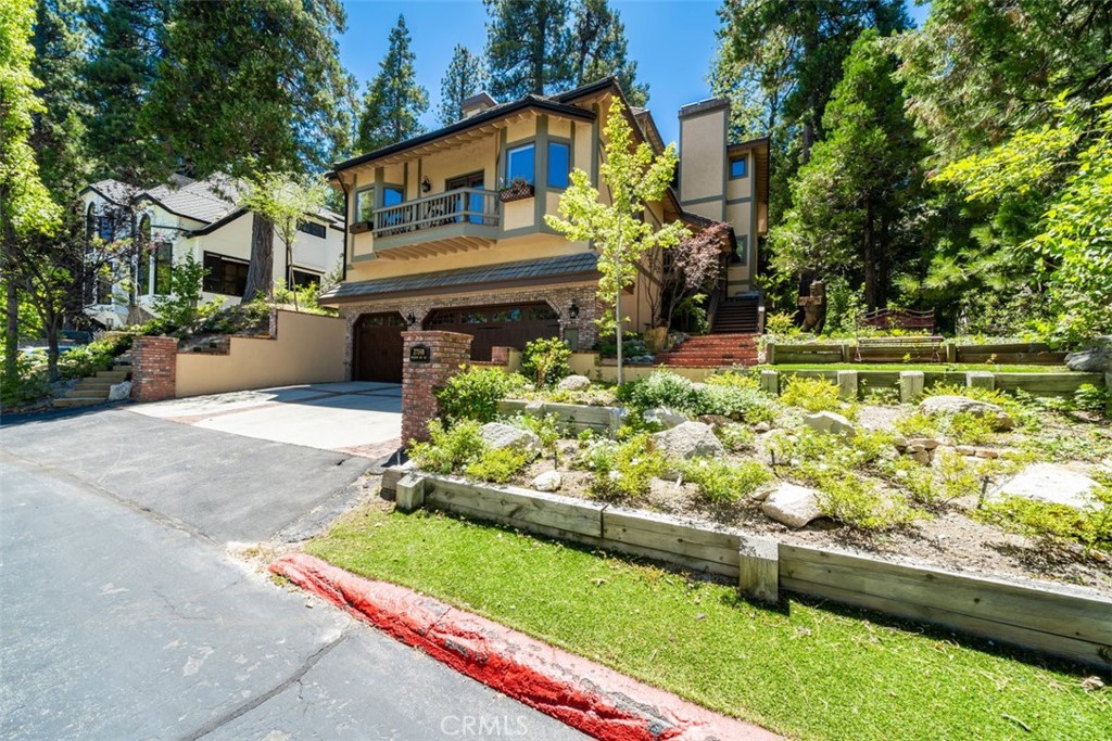 27598 Meadow Bay Drive Property Photo 3