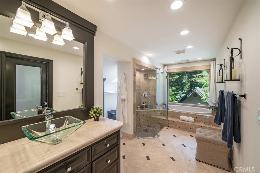 27598 Meadow Bay Drive Property Photo 33