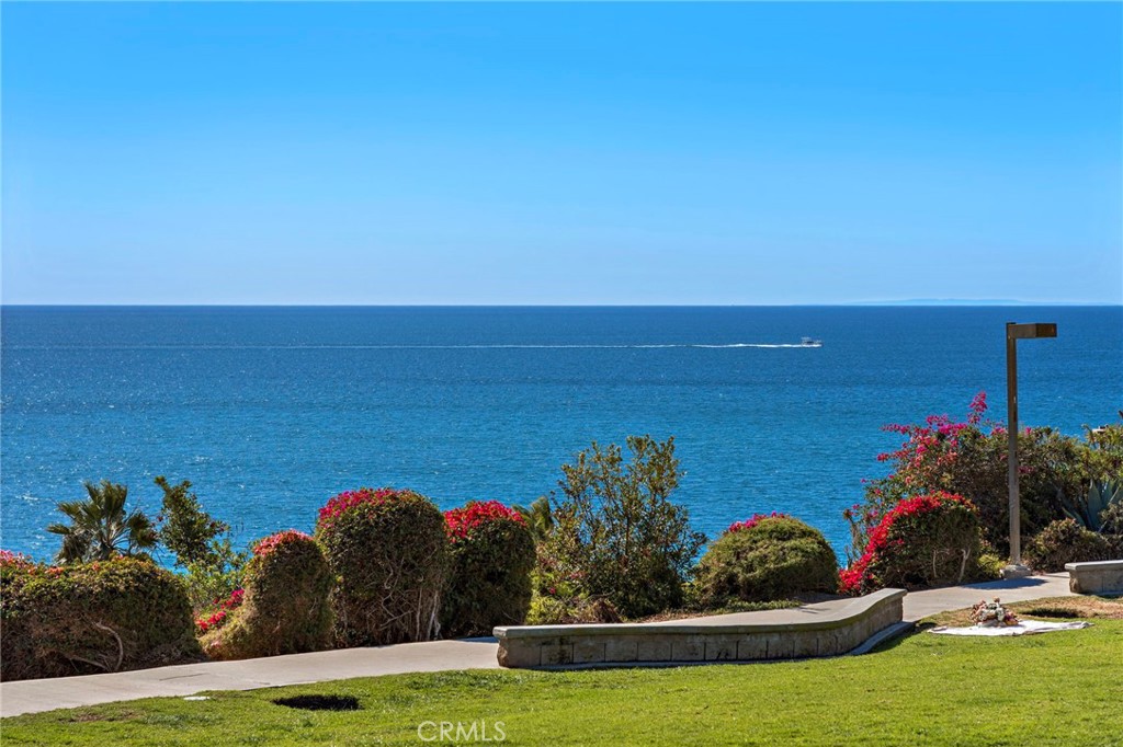 250 Avenida Lobeiro D Property Photo 6