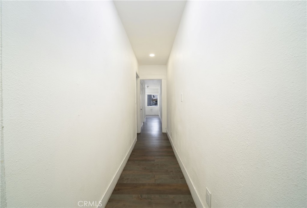 201 S Orange Avenue Property Photo 11