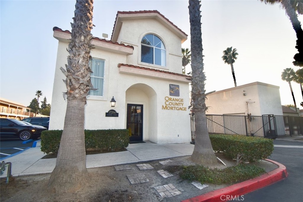 17284 Newhope Street Property Photo 3