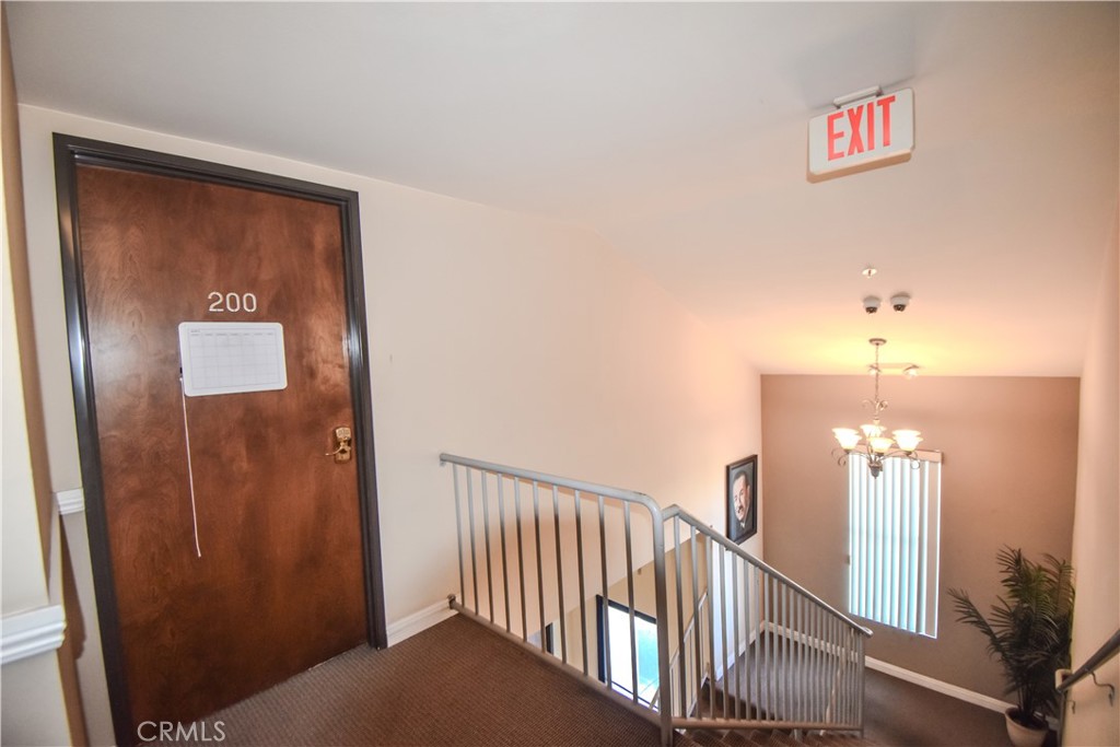 17284 Newhope Street Property Photo 9