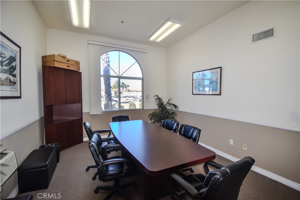 17284 Newhope Street Property Photo 12