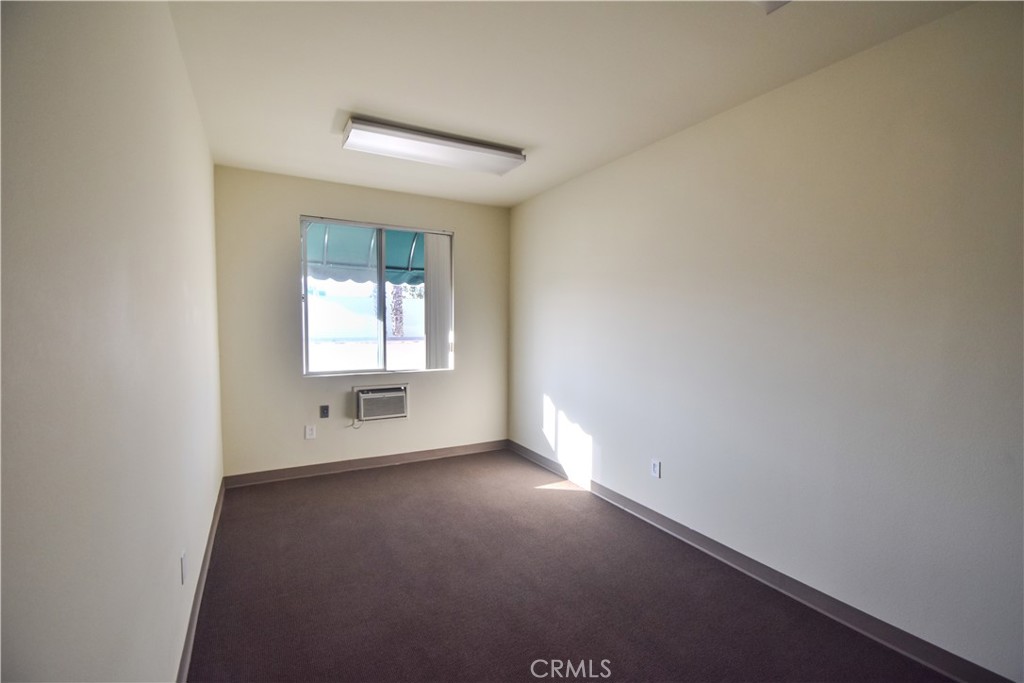 17284 Newhope Street Property Photo 14