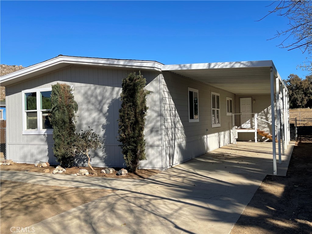 25178 Avenida Valencia Property Photo