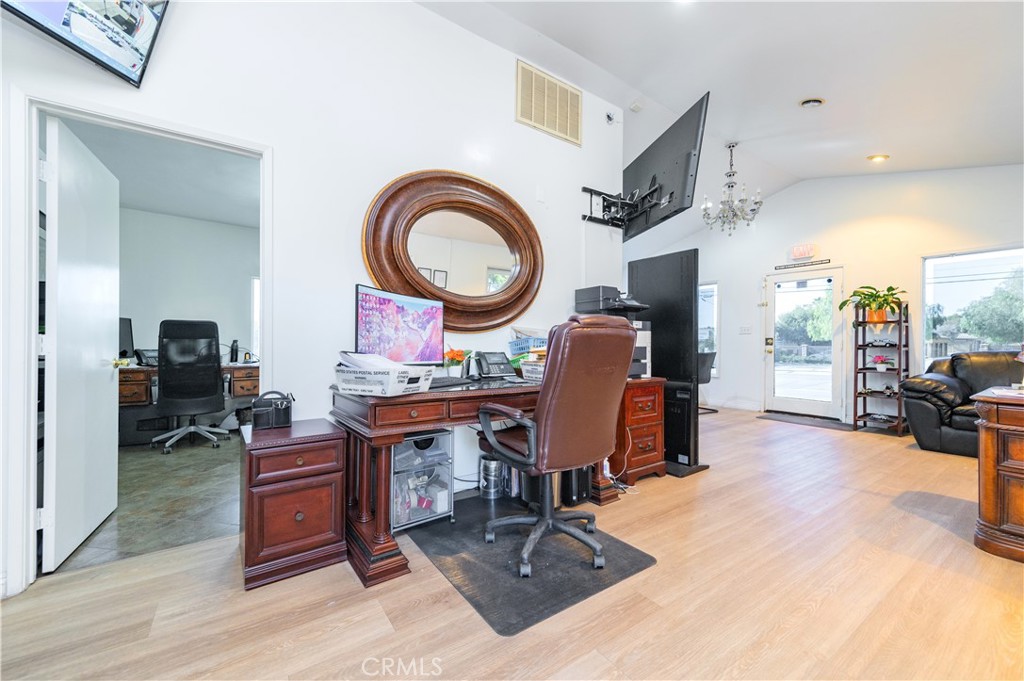 360 N Central Avenue Property Photo 18