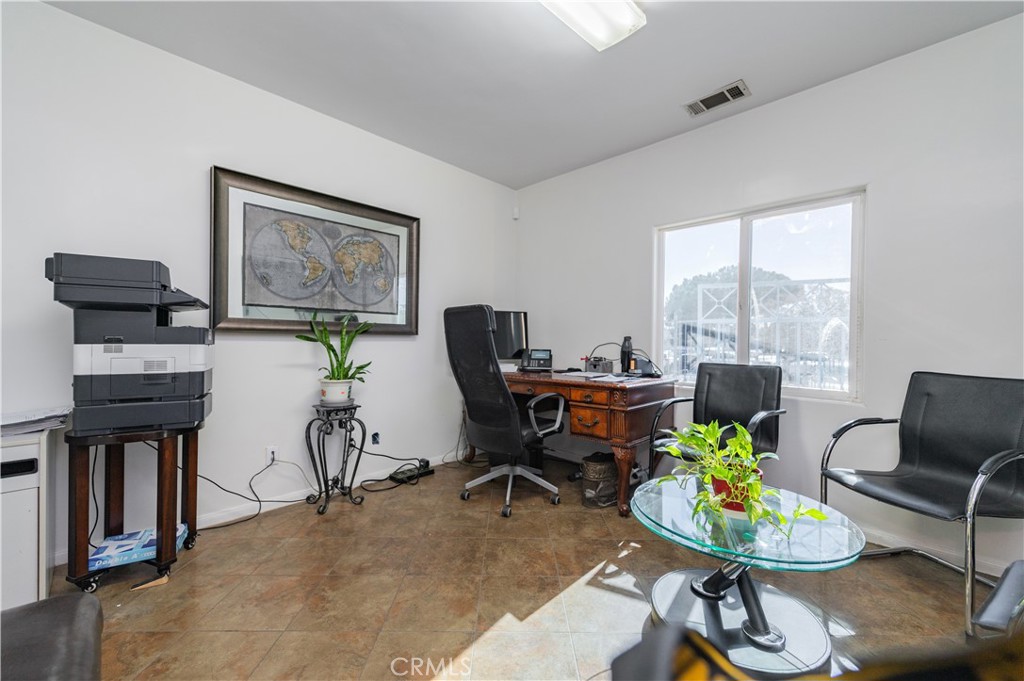 360 N Central Avenue Property Photo 20