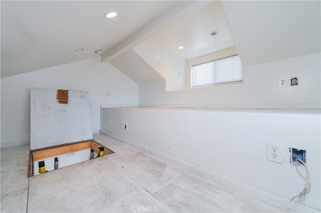 360 N Central Avenue Property Photo 22