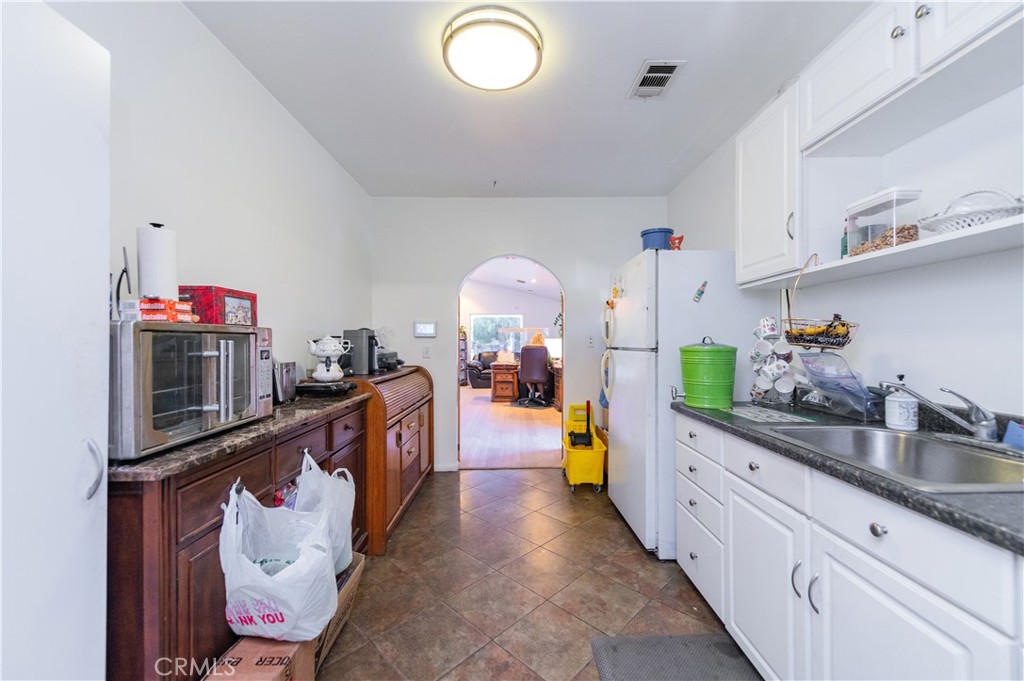 360 N Central Avenue Property Photo 25