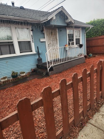 1142 E 66th Street Property Photo 2