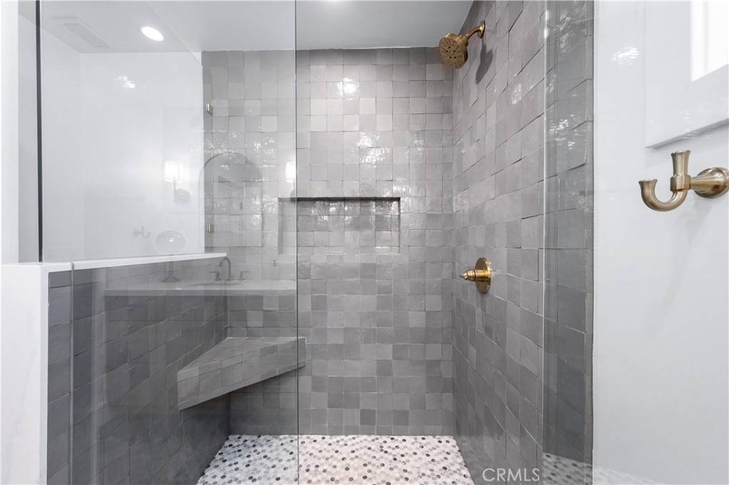 1805 Arriba Linda Property Photo 31