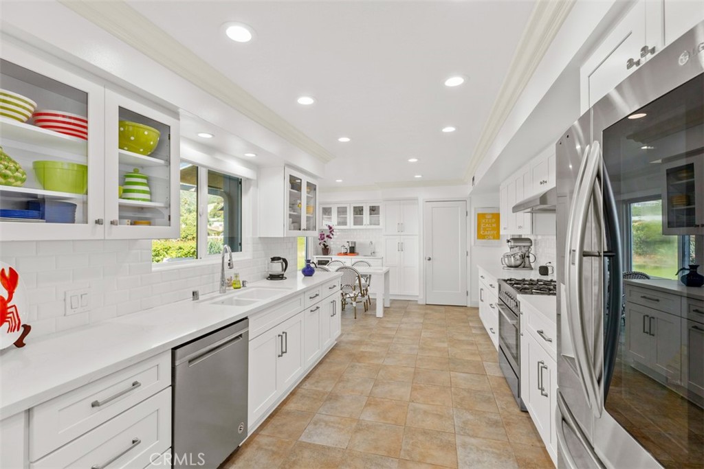 32611 Mediterranean Drive Property Photo 14