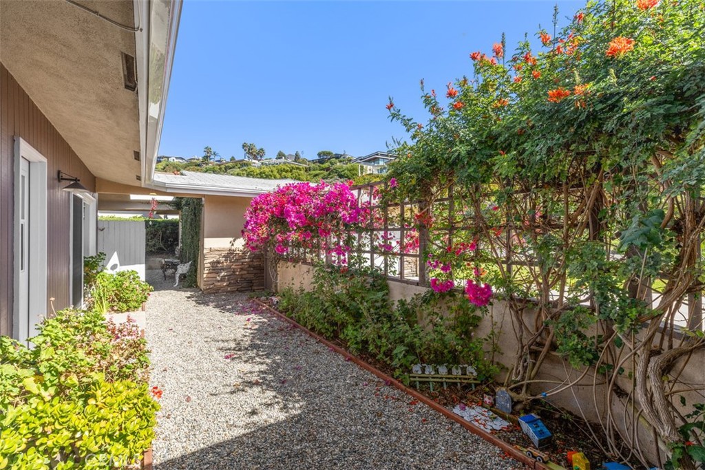32611 Mediterranean Drive Property Photo 22
