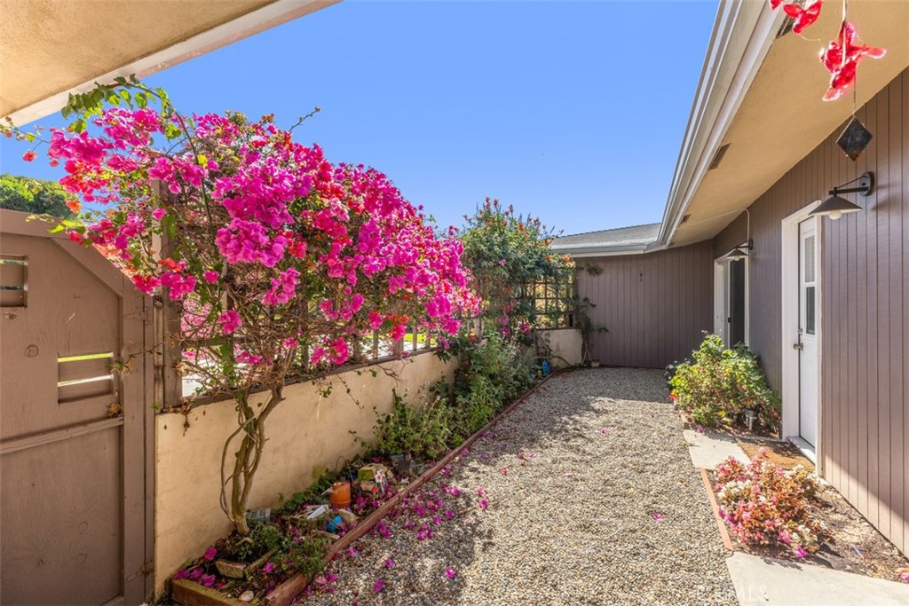 32611 Mediterranean Drive Property Photo 27