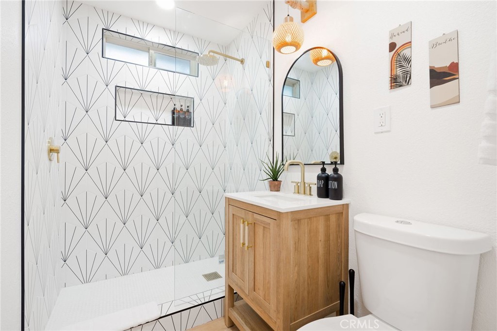 62046 Mountain View Circle Property Photo 15