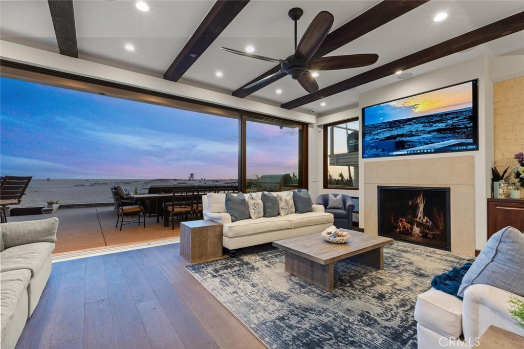310 E Oceanfront Property Photo 6