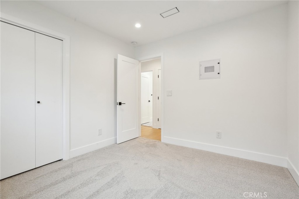 1147 Charleston Street Property Photo 15