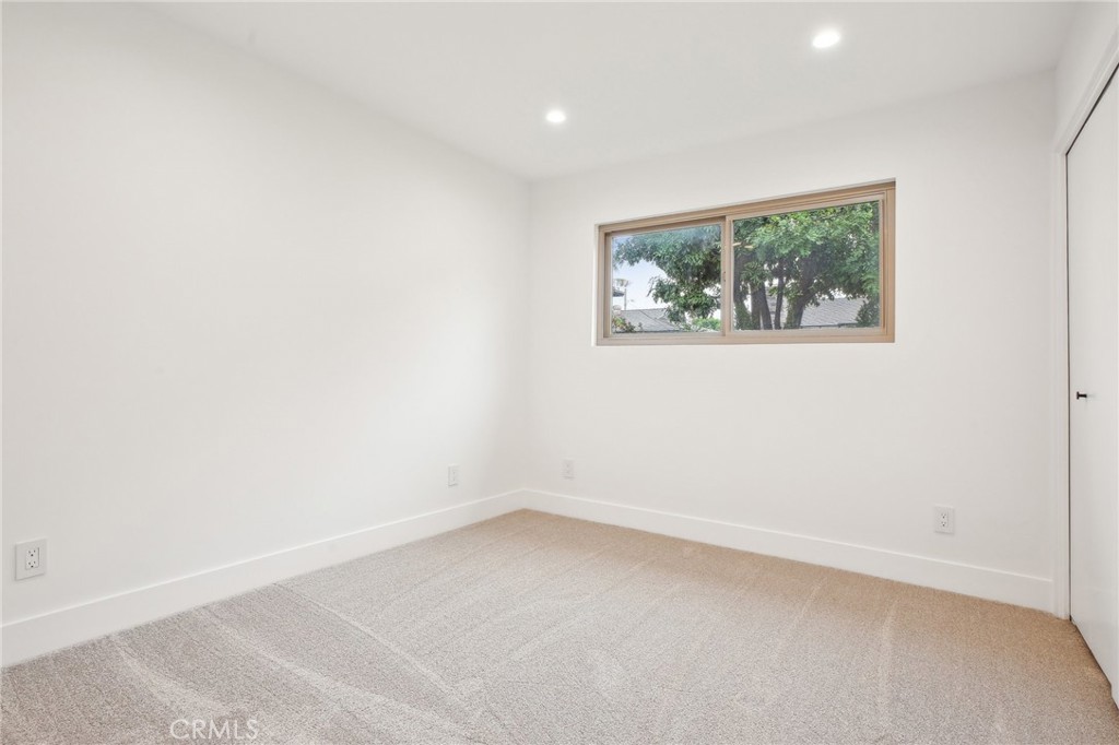1147 Charleston Street Property Photo 16