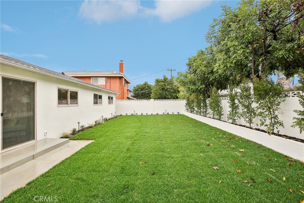 1147 Charleston Street Property Photo 23