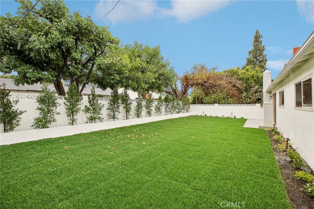 1147 Charleston Street Property Photo 24