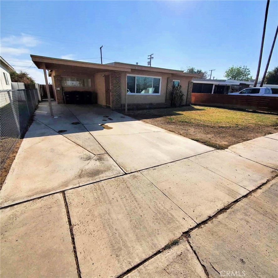 974 E Barnard Street Property Photo 4