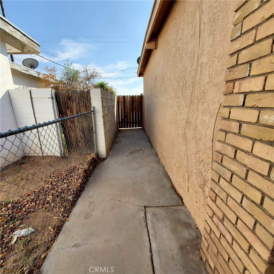 974 E Barnard Street Property Photo 8