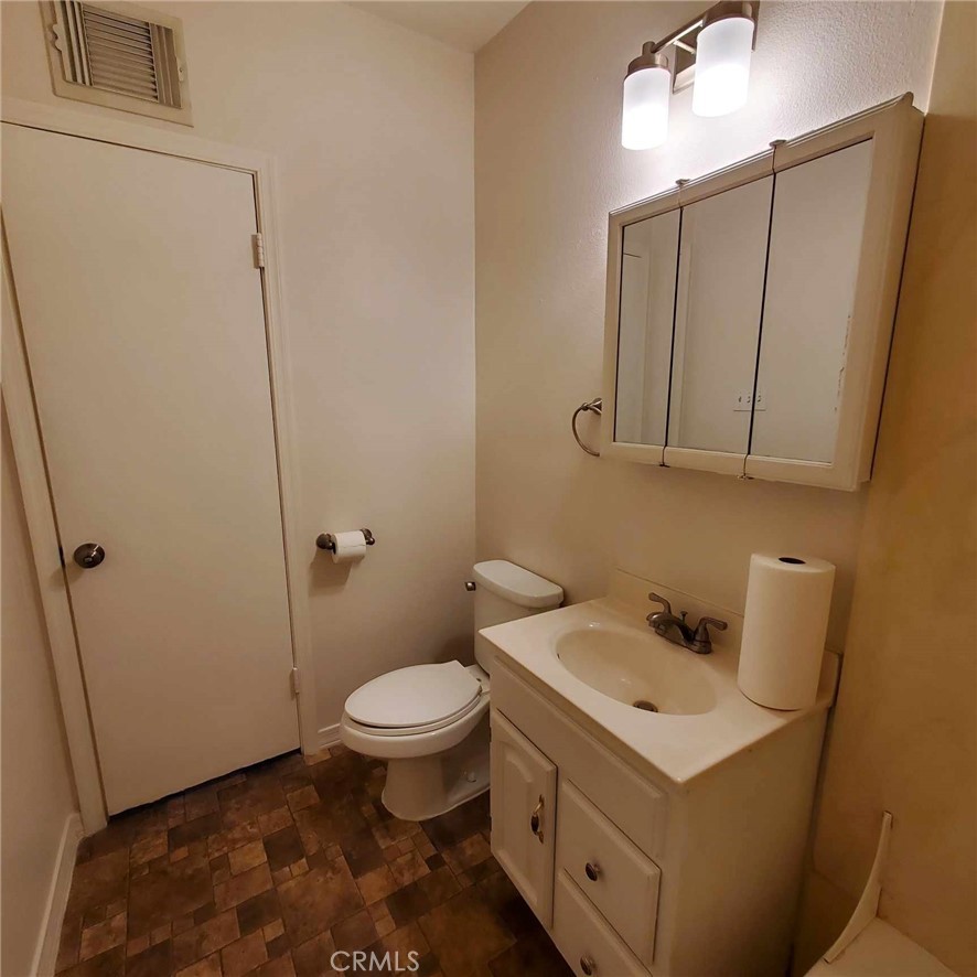 974 E Barnard Street Property Photo 17
