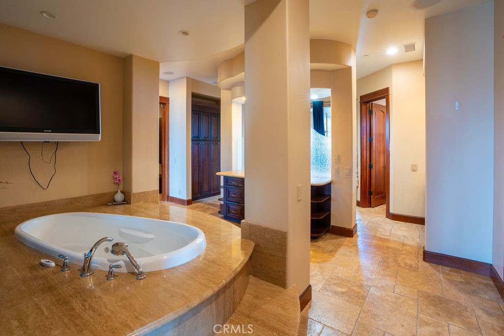 2284 Sunshine Mountain Road Property Photo 18