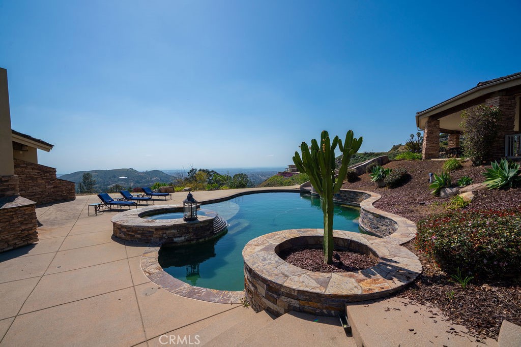 2284 Sunshine Mountain Road Property Photo 21