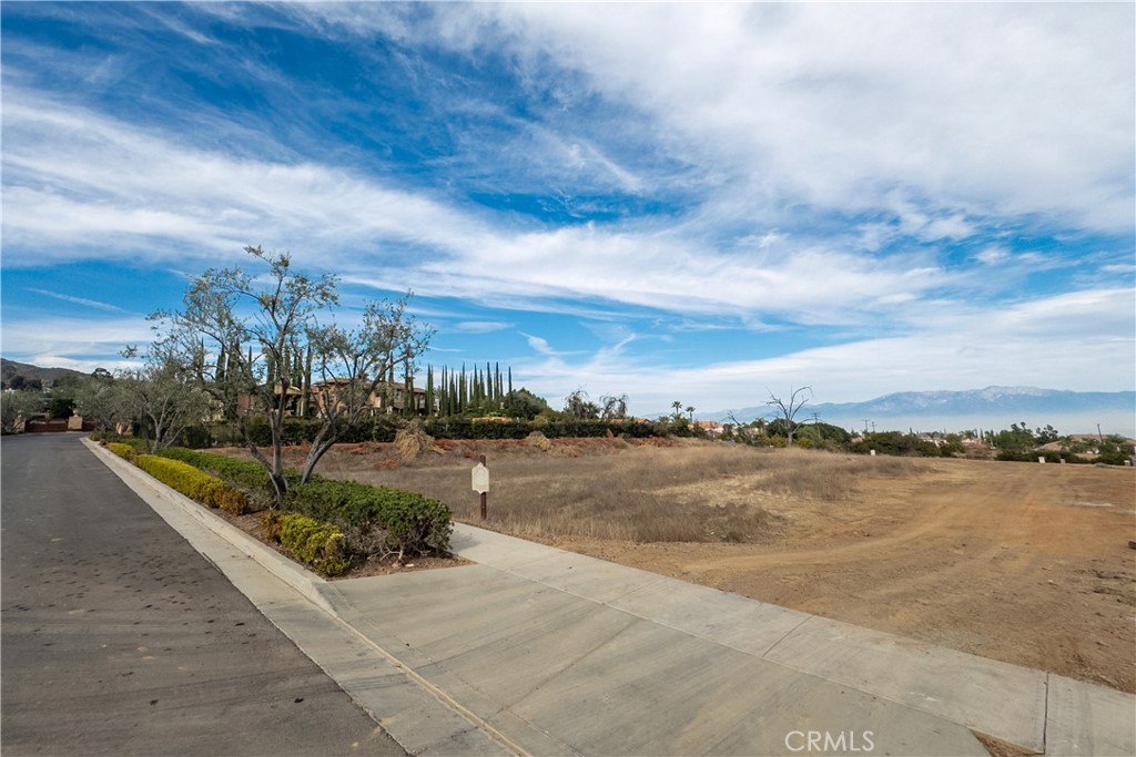 1127 Casper Circle Property Photo 3