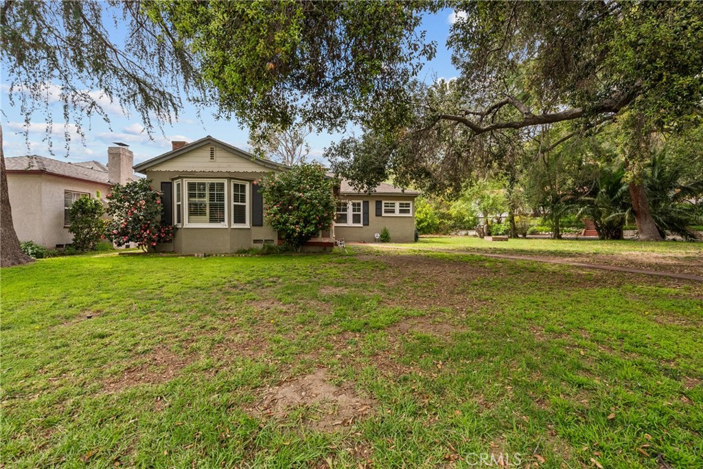 3288 N I Street Property Photo 1