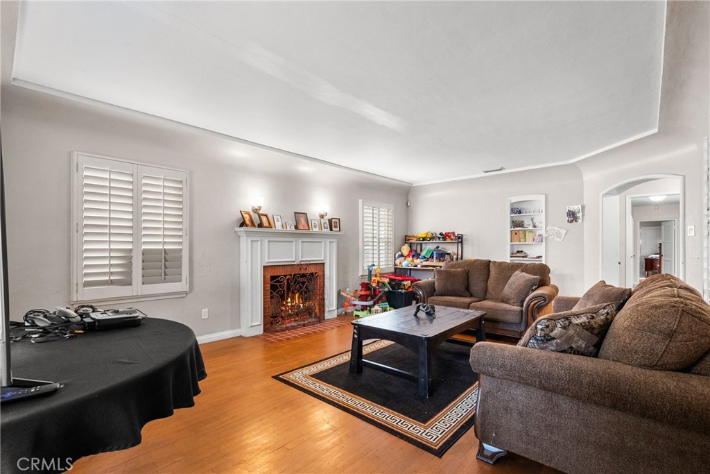 3288 N I Street Property Photo 4