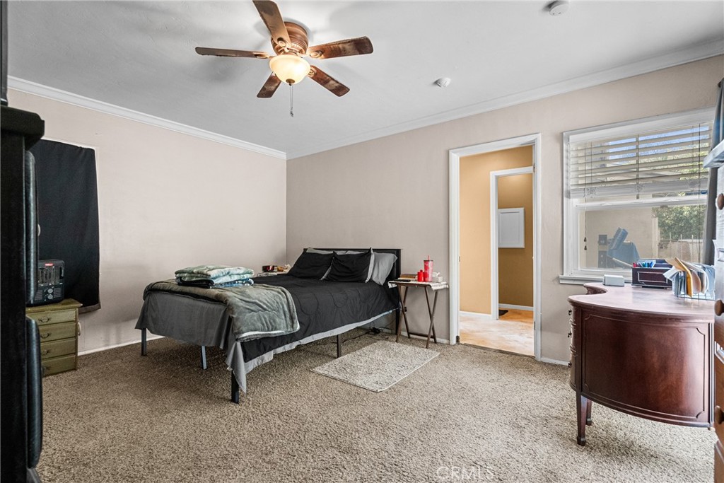 3288 N I Street Property Photo 7