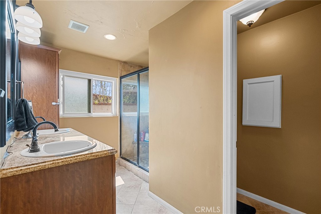 3288 N I Street Property Photo 9