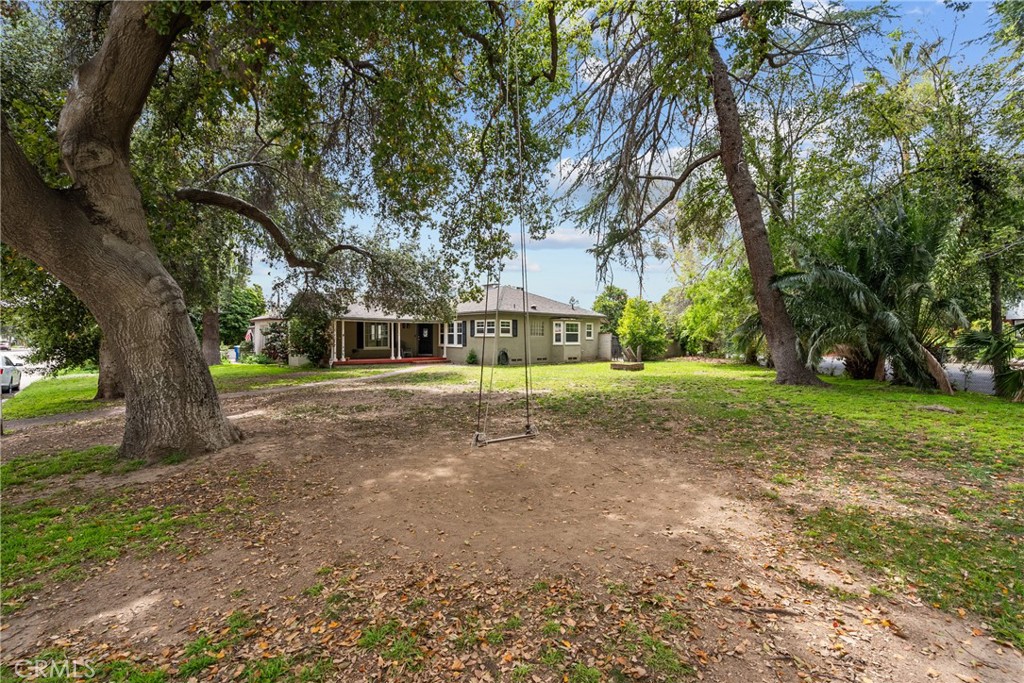 3288 N I Street Property Photo 14