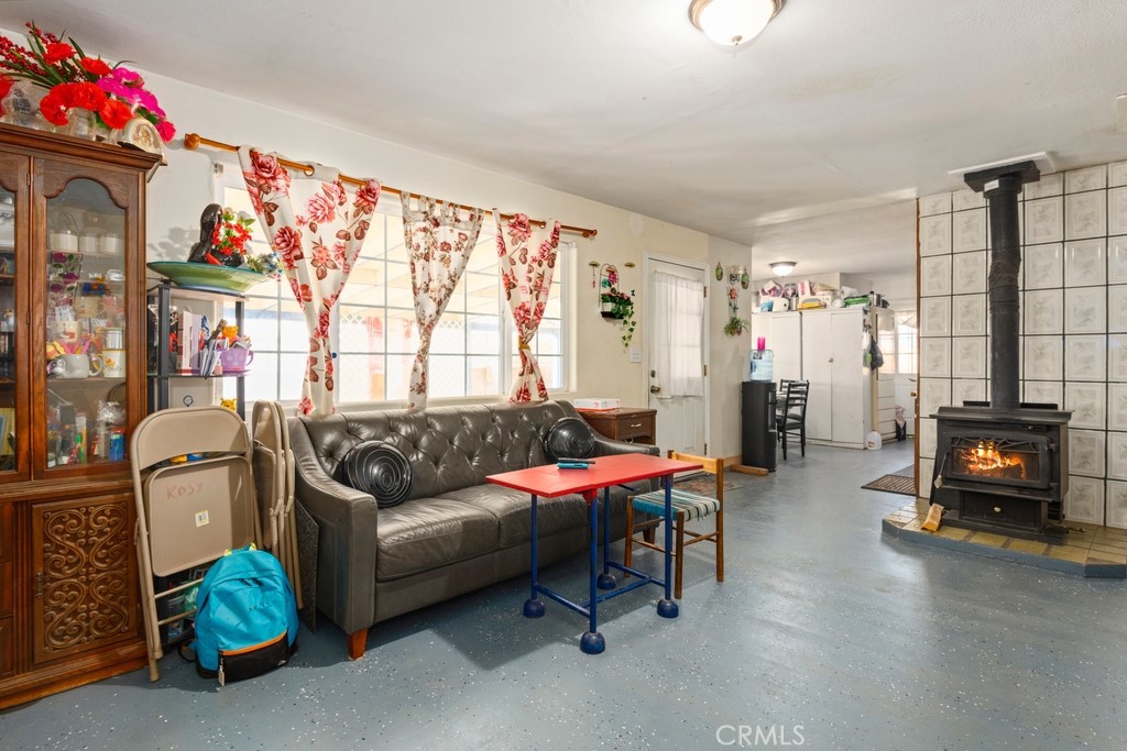 12077 Sand Avenue Property Photo 7