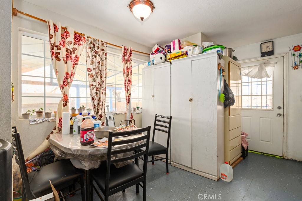 12077 Sand Avenue Property Photo 8
