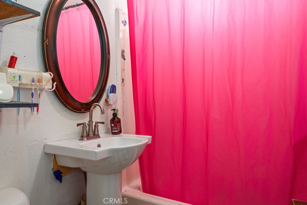 12077 Sand Avenue Property Photo 15